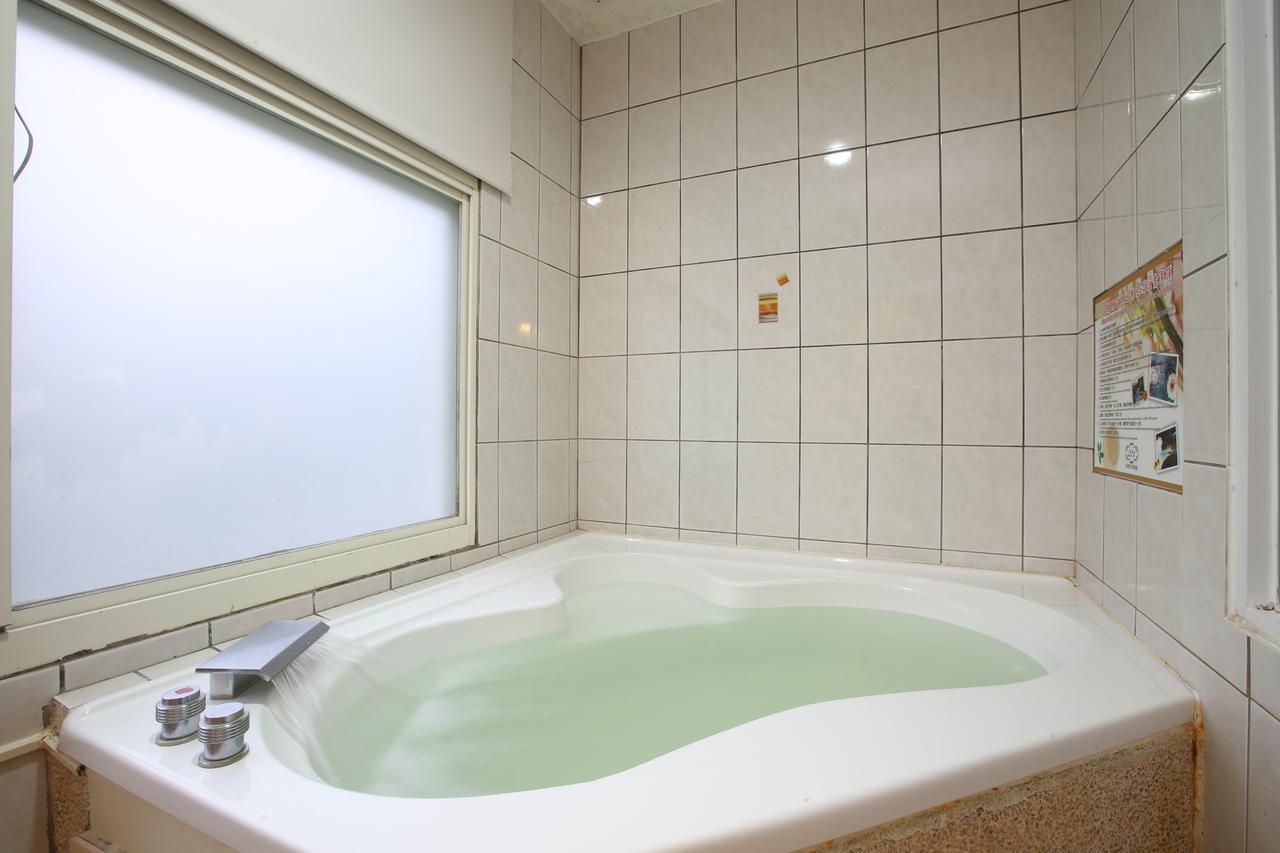 Cyuan Tang Hot Spring Hotel Tiêu Khê Ngoại thất bức ảnh